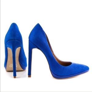ALDO Blue Snakeskin Print/ texture  Kristina Pumps